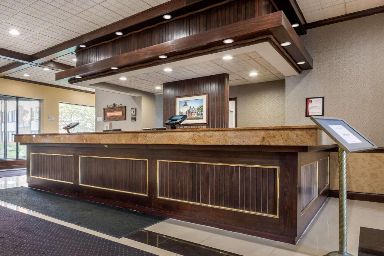 Clarion Hotel Conference Center On Lake Erie Dunkirk Exterior foto