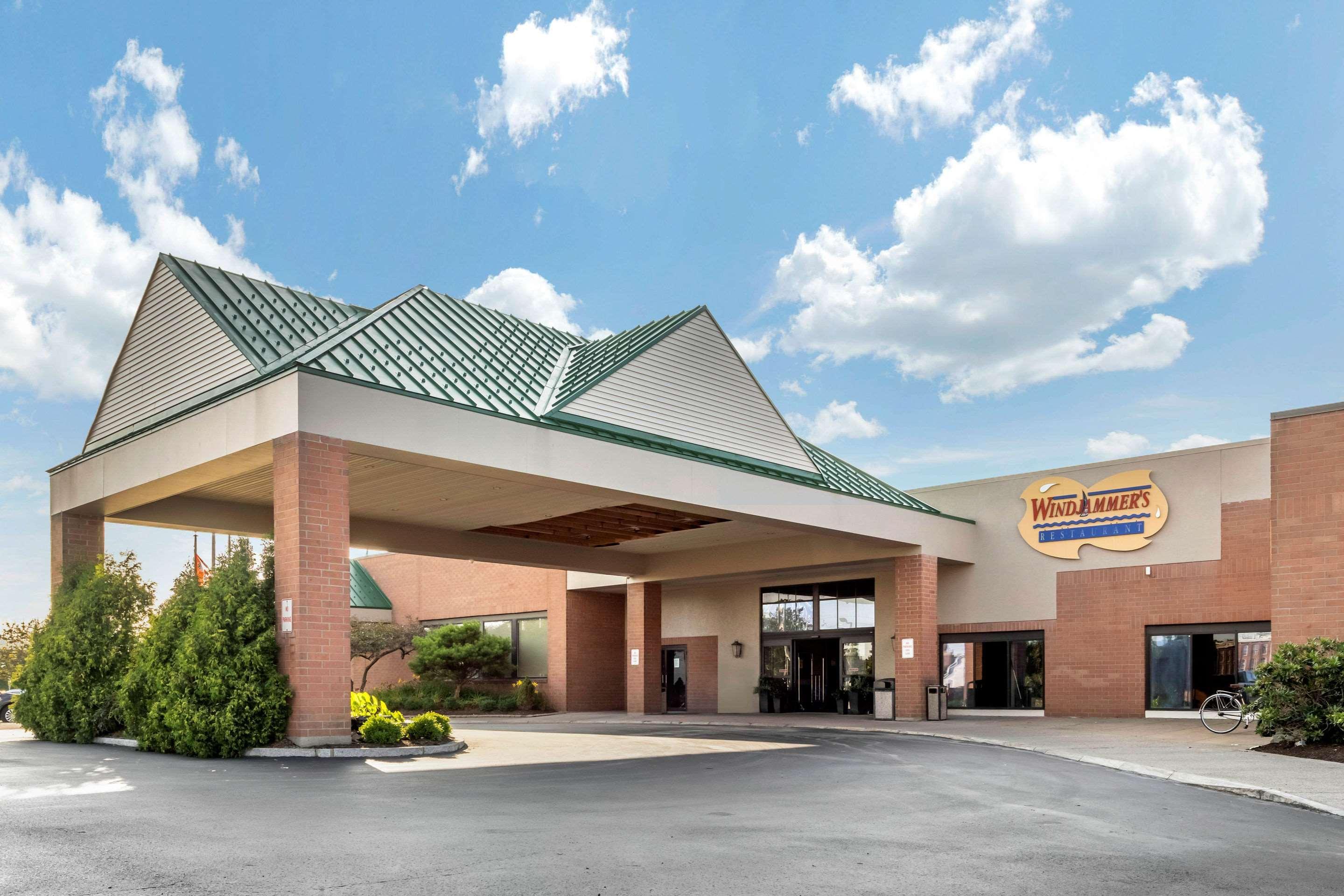 Clarion Hotel Conference Center On Lake Erie Dunkirk Exterior foto