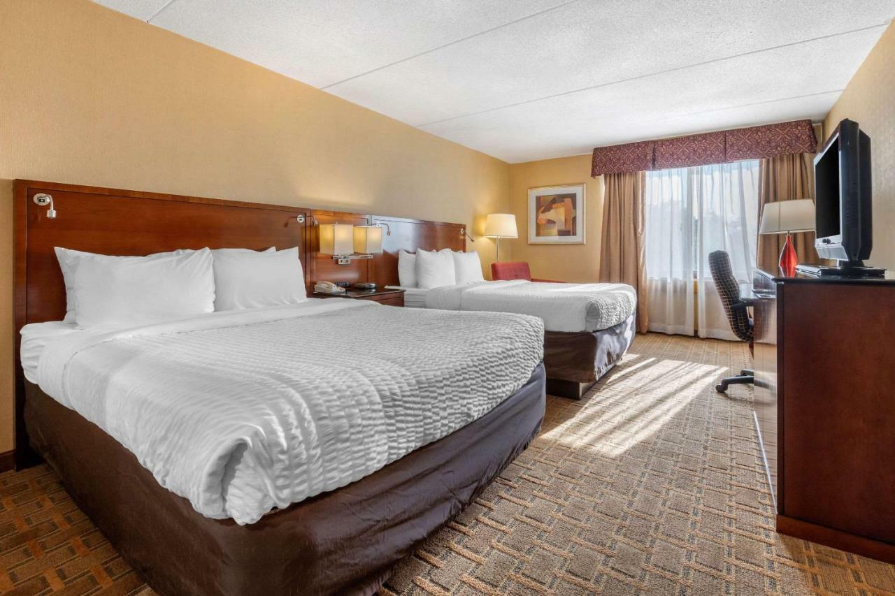 Clarion Hotel Conference Center On Lake Erie Dunkirk Exterior foto